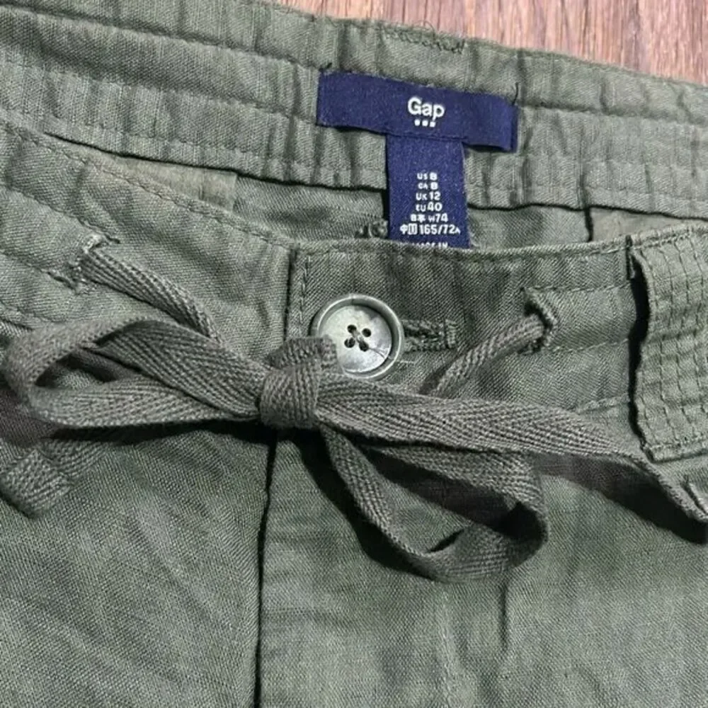 Gap green cotton blend shorts. Light weight summer beach shorts‎